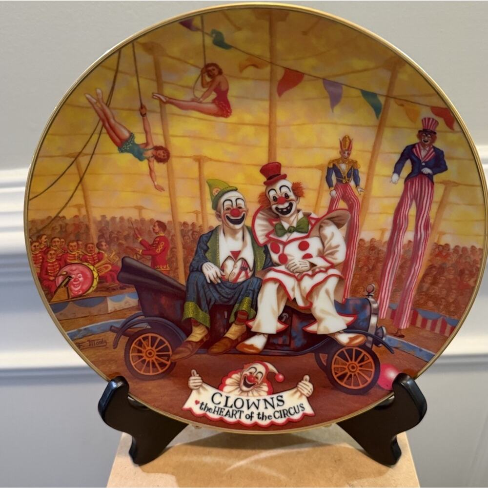 Vintage Ringling Bros & Barnum & Bailey Circus Plate called Clowns - Picture 2 of 4